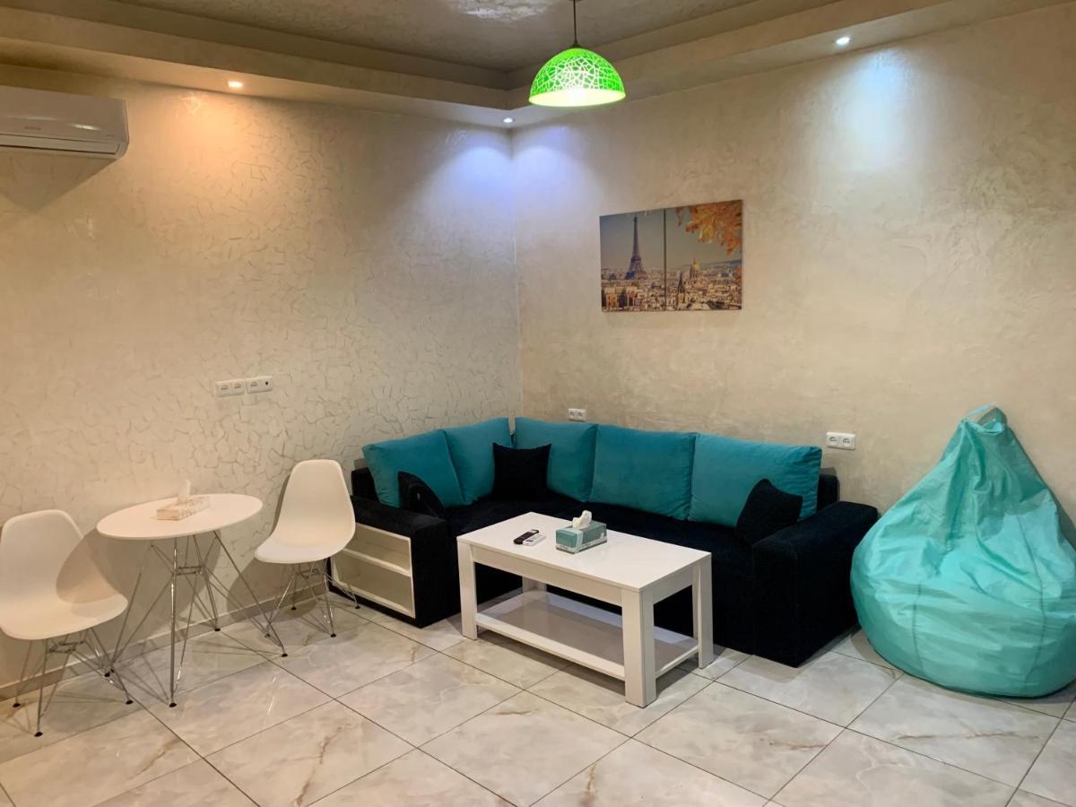 Luxury Apartment With Jacuzzi On Republic Square Єреван Екстер'єр фото